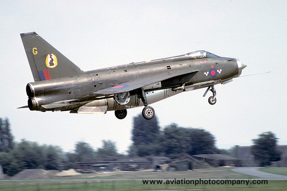 RAF 19 Squadron English Electric Lightning F.2A XN783/G (1976)