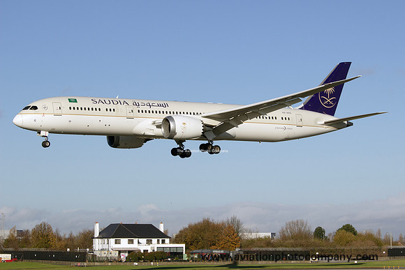 Saudia Boeing 787-9 HZ-ARG at Manchester (2024)