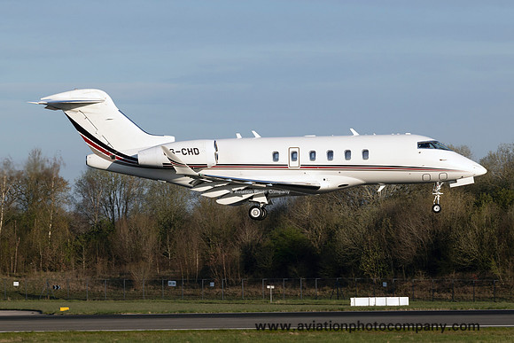 NetJets Europe Bombardier Challenger 350 CS-CHD at Manchester (2024)