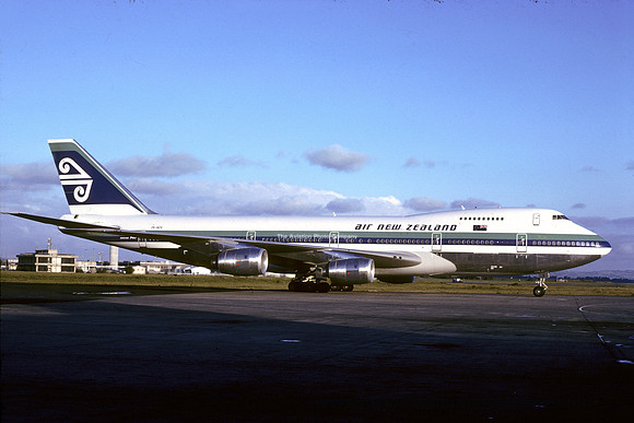 Air New Zealand Boeing 747-200 ZK-NZX (1981)