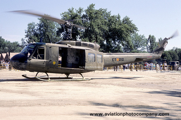 Spanish Army Bell UH-1H Iroquois HU.10-32/ET-212 (1987)
