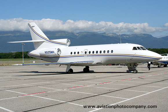 HM LLC Dassault Falcon 900B N525MH at Geneva (2008)