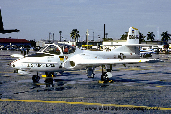 USAF 14 FTW Cessna T-37B Tweet 68-8045 (1980)