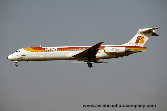 Iberia McDonnell Douglas MD-87 EC-EYY (1993)