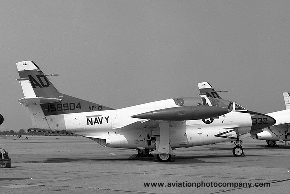 US Navy VF-43 North American T-2C Buckeye 158904/AD-332 (1980)