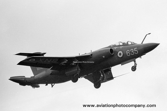 Royal Navy 736 Squadron Blackburn Buccaneer S.1 XN962/LM635 (1970)