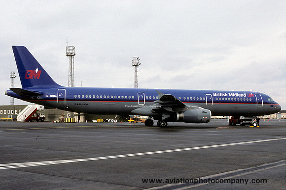 British Midland Airbus A321-200 G-MIDA (1998)