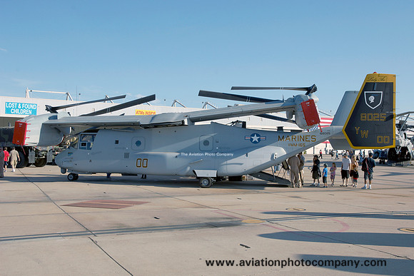 US Marines VMM-165 Bell-Boeing MV-22B Osprey 168025/YW-00 (2011)