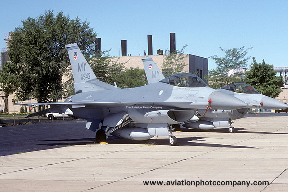 USAF 347 TFW 70 TFS General Dynamics F-16C Fighting Falcon 88-0543/MY (1991)