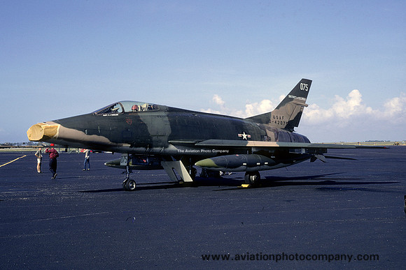 USAF DC ANG 121 TFS North American F-100C Super Sabre 54-2075 (1968)