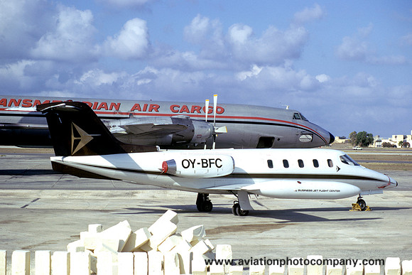 Business Jet Flight Center Learjet 25B OY-BFC