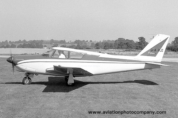 Piper PA-24-250 Comanche G-ARJI