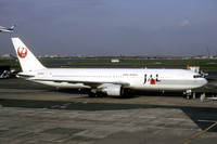 Japan Airlines Boeing 767-346 JA8364 (1992)