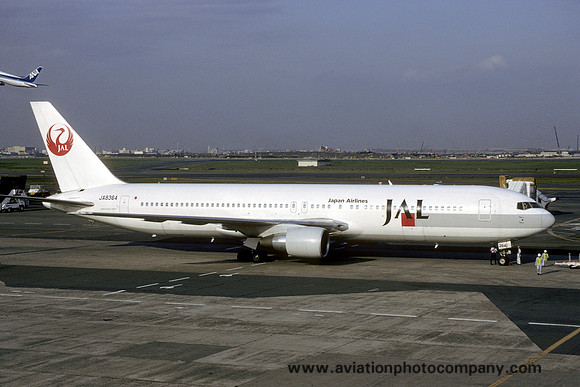 Japan Airlines Boeing 767-346 JA8364 (1992)