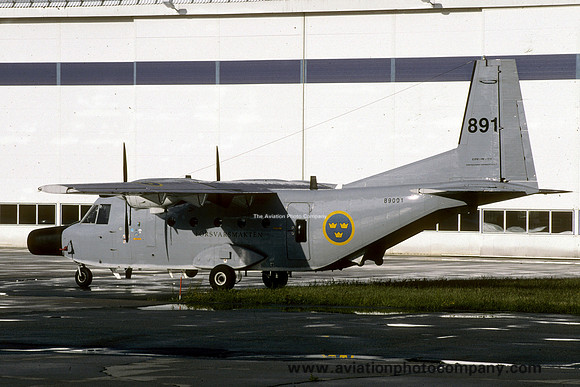 Swedish Air Force CASA C.212-200 89001 (2000)