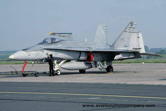 Canadian Armed Forces 439 Squadron McDonnell Douglas CF-188 Hornet 188731 (1986)