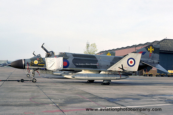 RAF 111 Squadron McDonnell F-4M Phantom FGR.2 XV437/F (1975)