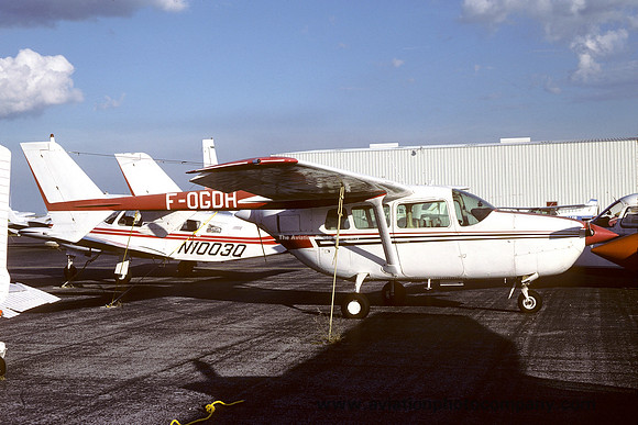 Cessna 337 Super Skymaster F-OGDH (1980)