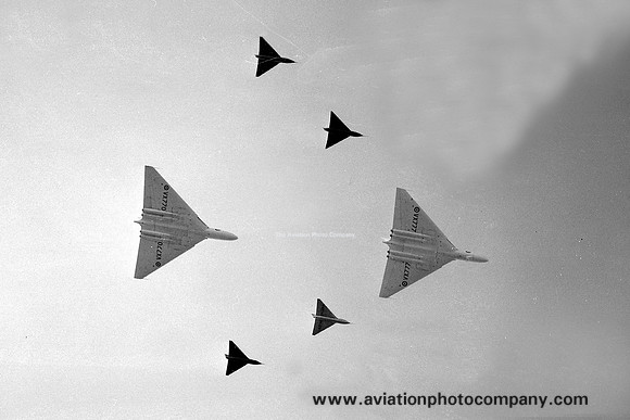 RAF Avro Vulcan B.1s VX770 and VX777 with four Avro 707s (1953)
