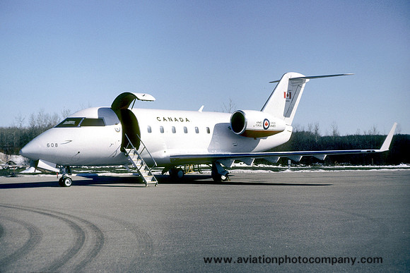 Canadian Armed Forces 412 Squadron Canadair CL600S Challenger 144608 (1986)