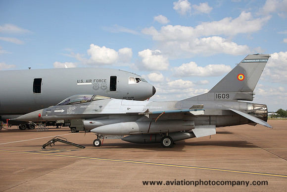 Romanian Air Force Esc 53 GD F-16C 1609 at RIAT Fairford (2024)