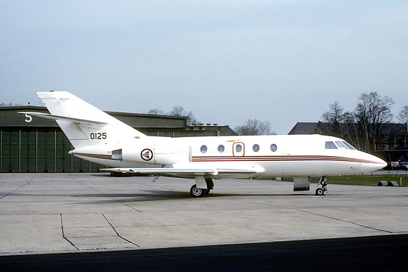 Norwegian Air Force 335 Skv Dassault Falcon 20 0125 (1989)