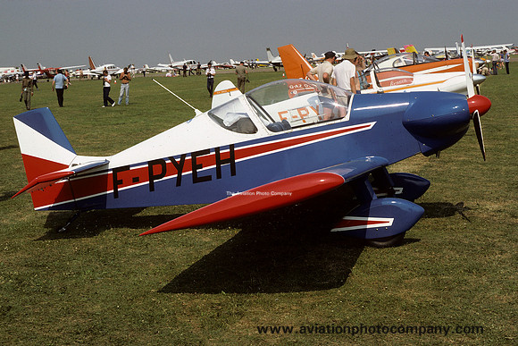 Brugger MB2 Colibri F-PYEH (1984)