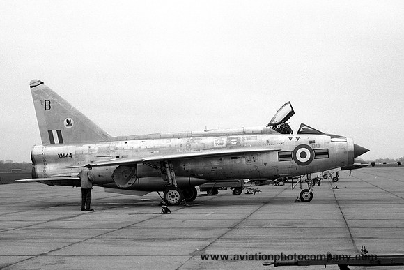 RAF Wattisham TFF English Electric Lightning F.1 XM144/B (1968)