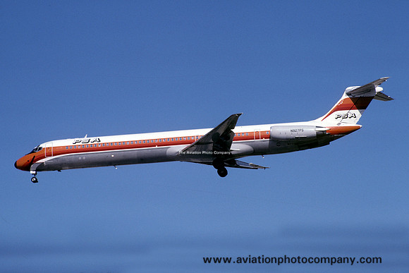 PSA McDonnell Douglas MD-81 N927PS (1982)