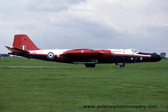 RAE English Electric Canberra B.6 (Mod) XH568 (1987)