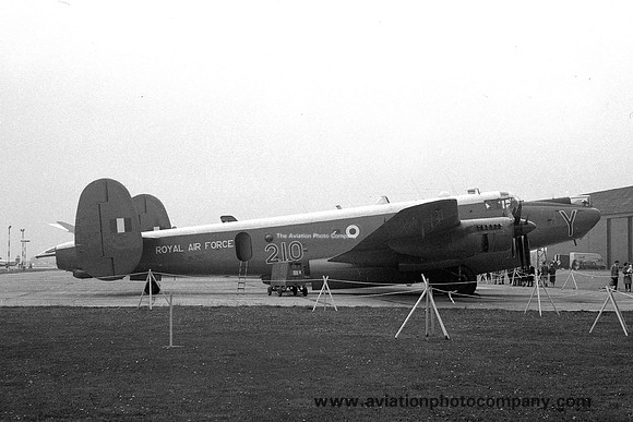 RAF 210 Squadron Avro Shackleton MR.2 WL797/Y (1962)
