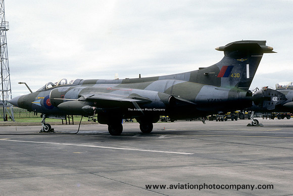 RAF 208 Squadron Blackburn Buccaneer S.2 XZ430/1 (1981)