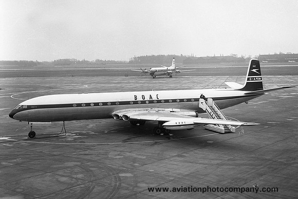 BOAC De Havilland Comet 4 G-APDM