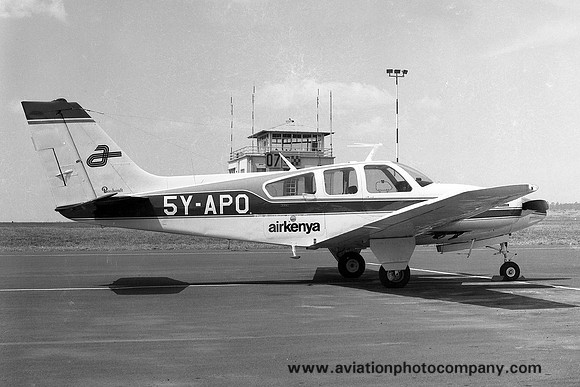 Air Kenya Beech E55 Baron 5Y-APO (1973)
