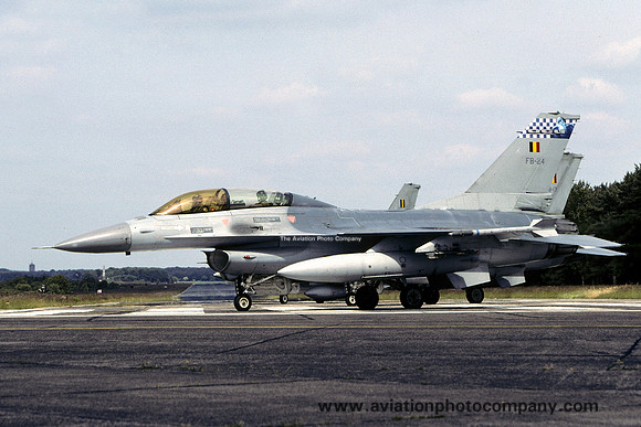 Belgian Air Force 10 Wing GD F-16BM FB-24 (2005)