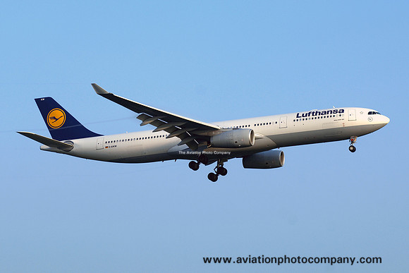 Lufthansa Airbus A330-343E D-AIKM (2008)