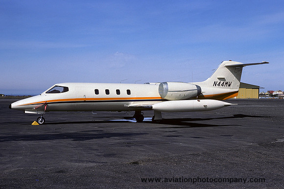 Helen Dow Whiting Learjet 35 N44MW 1978)