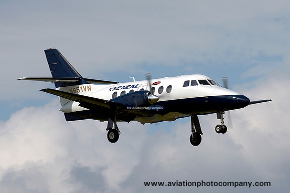 Vee Neal HP Jetstream 31 N651VN at Washington National (2013)