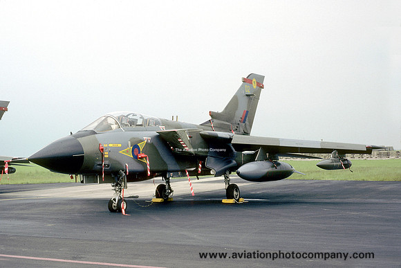 RAF 27 Squadron Panavia Tornado GR.1 ZA561/02 (1988)