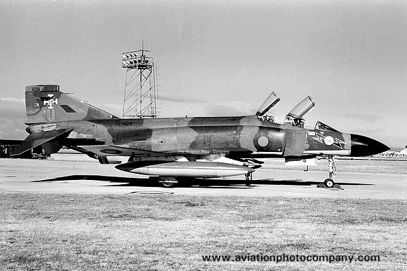 RAF 111 Squadron McDonnell F-4M Phantom FGR.2 XV428/U (1976)