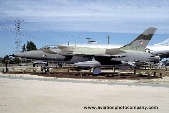 USAF Republic F-105B 57-5887 at the Castle Museum (1988)