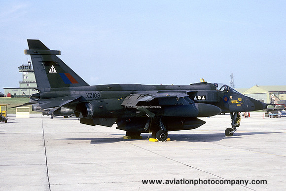 RAF SEPECAT Jaguar GR.1 XZ109/O (1978)