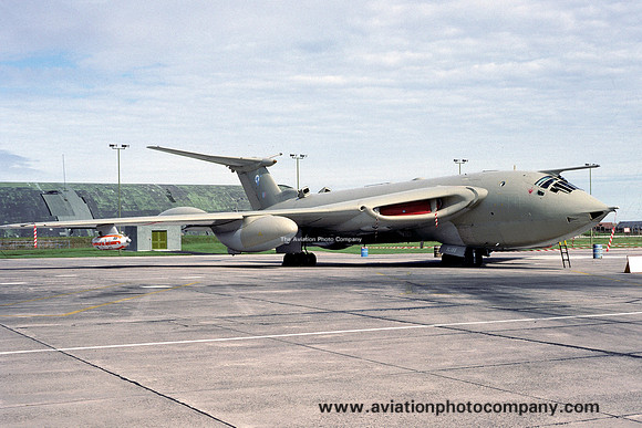 RAF 55 Squadron Handley Page Victor K.2 XL188 (1988)