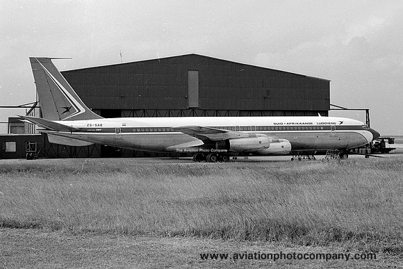 South African Airways Boeing 707-300 ZS-SAB at East Midlands (1977)