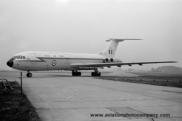 RAF 10 Squadron Vickers VC-10 C.1 XV102 (1972)