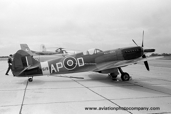 Rolls Royce Supermarine Spitfire XIV RM619/AP-D