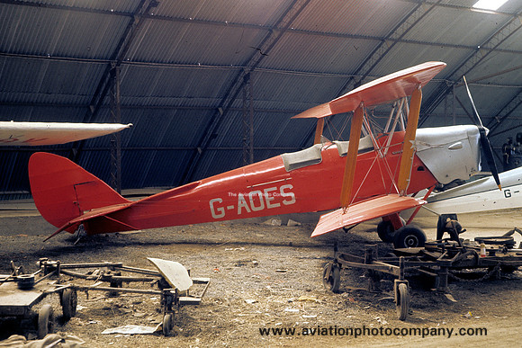 De Havilland Tiger Moth G-AOES