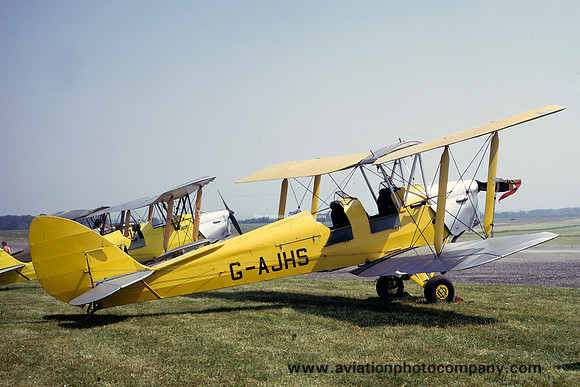 De Havilland Tiger Moth G-AJHS (1975)