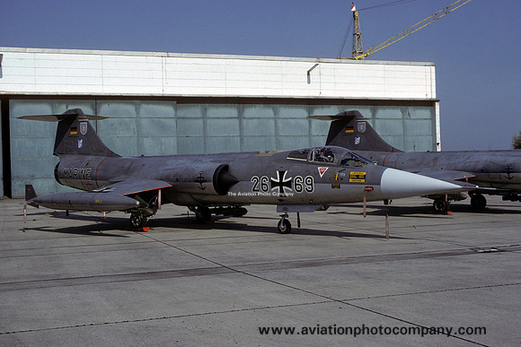 German Navy MFG2/LVR1 Lockheed F-104G Starfighter 26+69 (1986)