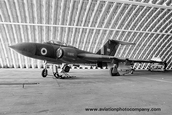 RAF 29 Squadron Gloster Javelin FAW.9 XH892/B at Colerne (1974)